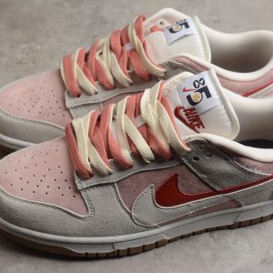 (WMNS) Nike Dunk Low SE 'Sail Coconut Milk' DO9457-100